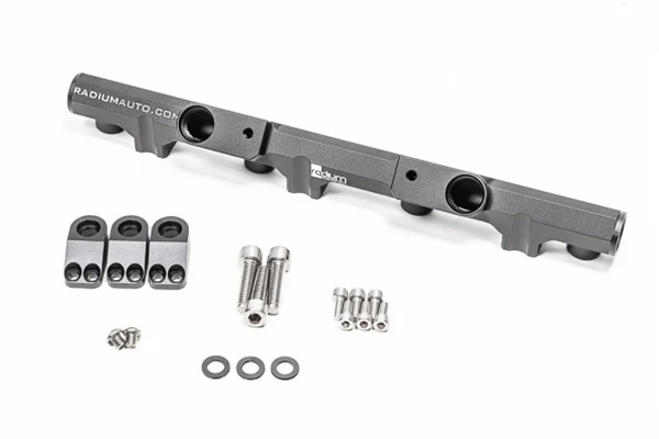 Radium Engineering — Radium Mitsubishi 4G63 Early Fuel Rail
FUEL RAIL 4G63 - view 3